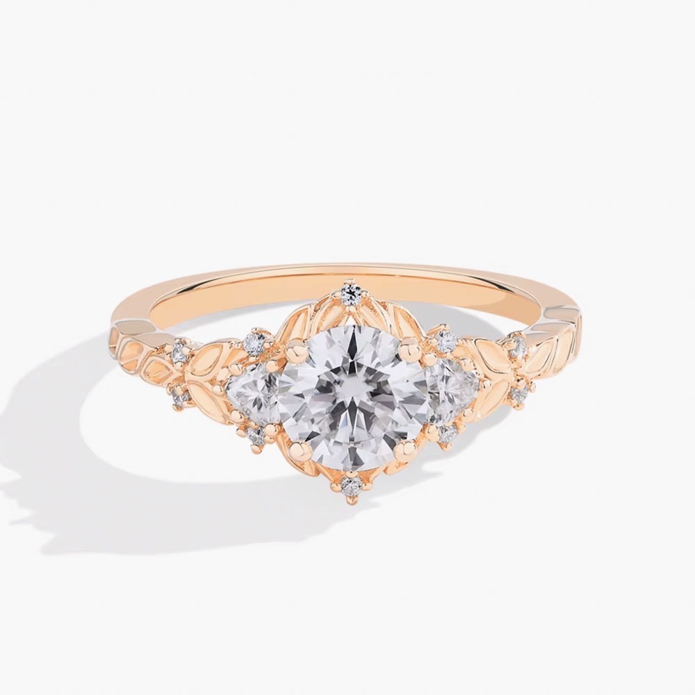 LR04348WMOS-5 luxury moissanite ring